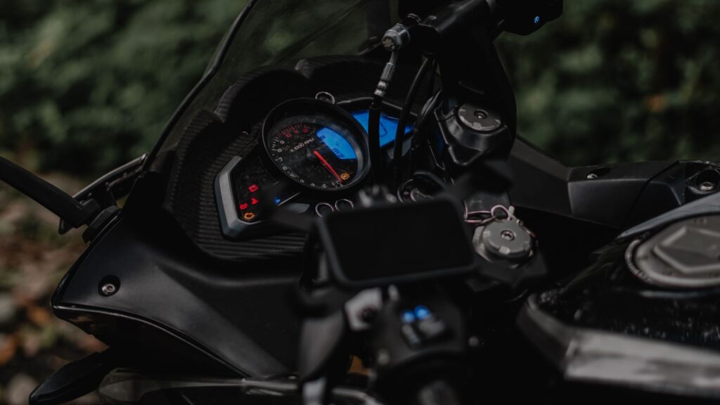 Pulsar NS400Z TFT Variant